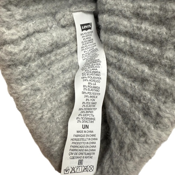 NWT Levis Levi's Jeans Brand Logo Womens Grey  Winter Cuffed Beanie Hat Cap OSFM - Picture 3 of 7